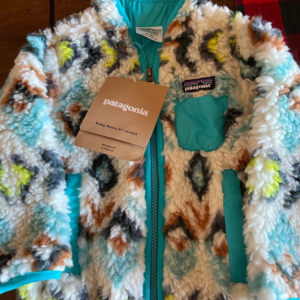NWT Patagonia coat 6-12 months